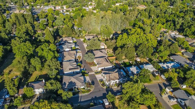 7810 Hutton Creek Ln, Fair Oaks, CA 95628
