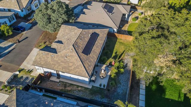 7810 Hutton Creek Ln, Fair Oaks, CA 95628