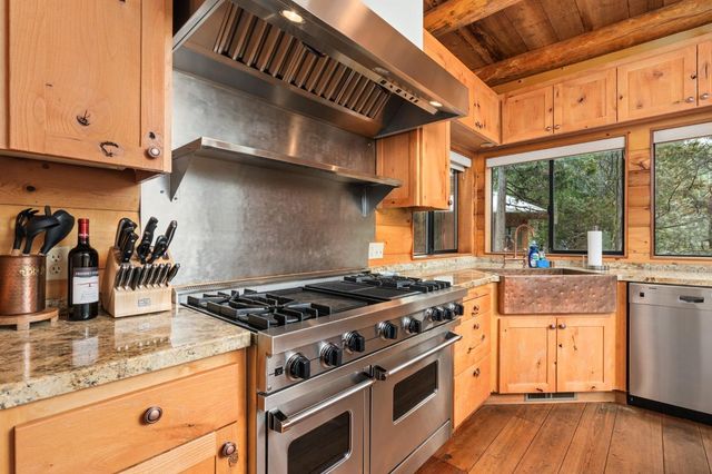 39553 Crest Point Lane, Shaver Lake, CA 93664