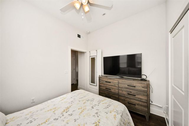 1011 Studemont Street 302, Houston, TX 77007