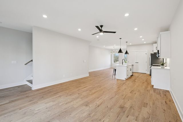 6124 Robertson Ave Apt 10, Nashville, TN 37209