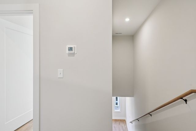 6124 Robertson Ave Apt 10, Nashville, TN 37209