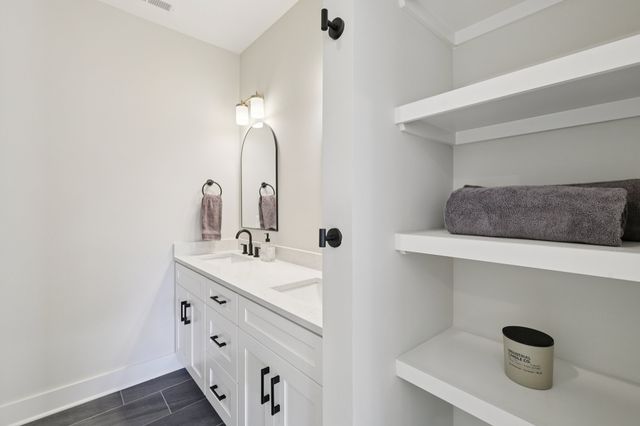 6124 Robertson Ave Apt 10, Nashville, TN 37209