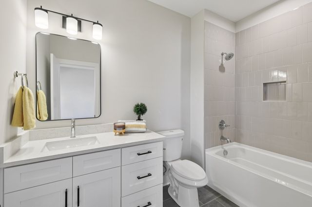 6124 Robertson Ave Apt 10, Nashville, TN 37209