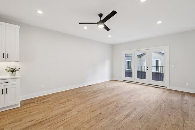 6124 Robertson Ave Apt 10, Nashville, TN 37209