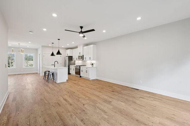 6124 Robertson Ave Apt 10, Nashville, TN 37209