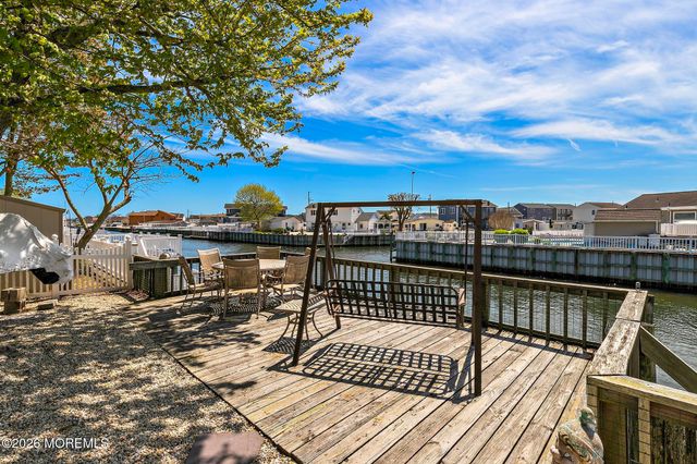 895 Beach Haven West Boulevard, Beach Haven West, NJ 08050