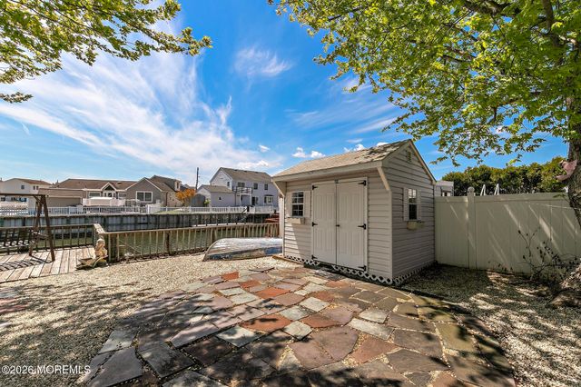 895 Beach Haven West Boulevard, Beach Haven West, NJ 08050