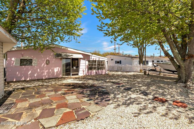 895 Beach Haven West Boulevard, Beach Haven West, NJ 08050