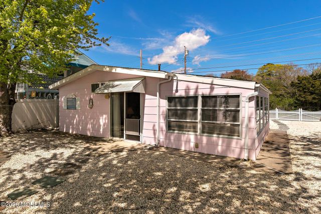 895 Beach Haven West Boulevard, Beach Haven West, NJ 08050