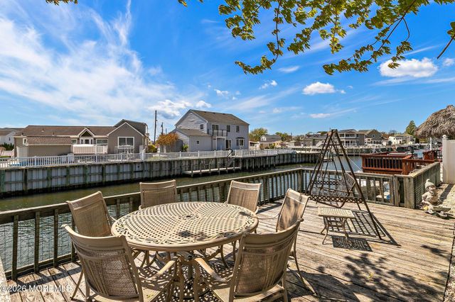 895 Beach Haven West Boulevard, Beach Haven West, NJ 08050