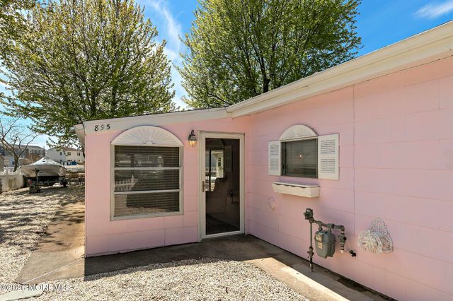 895 Beach Haven West Boulevard, Beach Haven West, NJ 08050