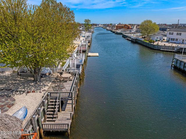 895 Beach Haven West Boulevard, Beach Haven West, NJ 08050