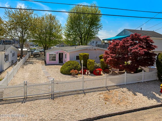 895 Beach Haven West Boulevard, Beach Haven West, NJ 08050
