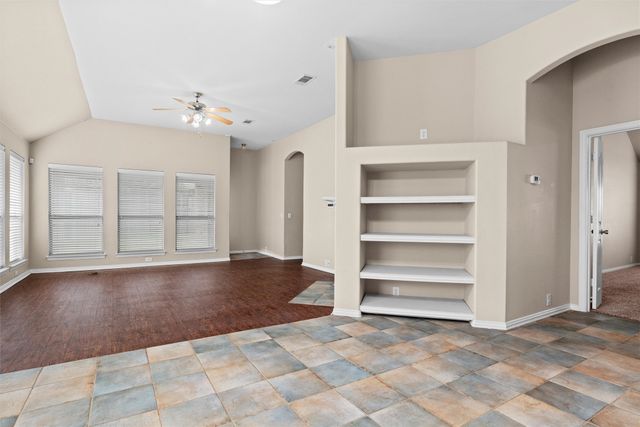813 Cutting Horse Drive, Mansfield, TX 76063