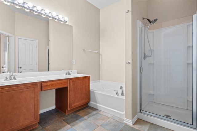 813 Cutting Horse Drive, Mansfield, TX 76063