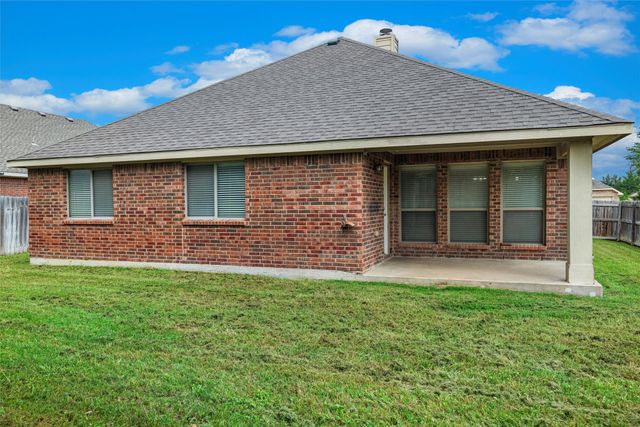 813 Cutting Horse Drive, Mansfield, TX 76063