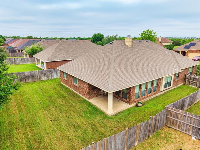 813 Cutting Horse Drive, Mansfield, TX 76063