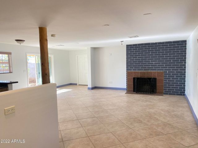 4341 E Vernon Avenue, Phoenix, AZ 85008