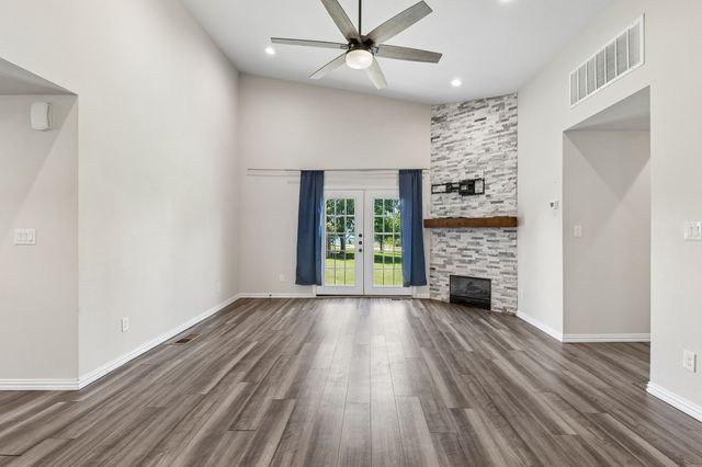 114 Harvey Circle, Little Elm, TX 75068