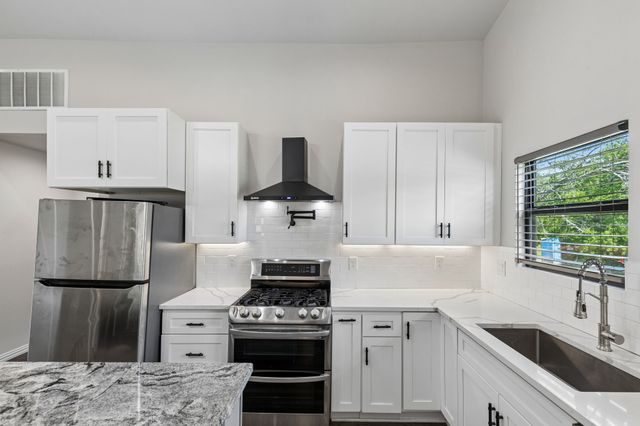 114 Harvey Circle, Little Elm, TX 75068