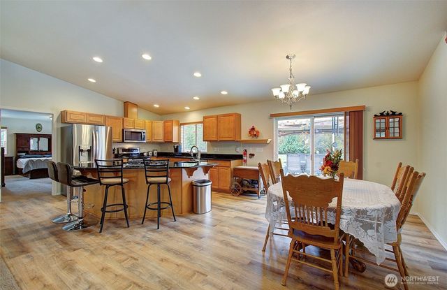 133 Lost Creek Drive, Glenoma, WA 98336