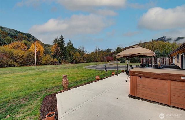 133 Lost Creek Drive, Glenoma, WA 98336