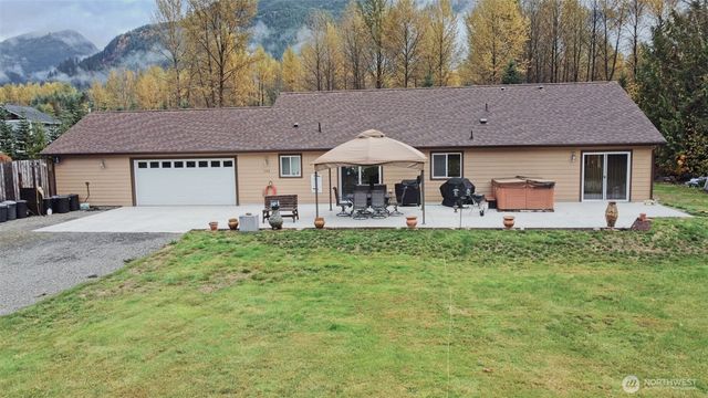 133 Lost Creek Drive, Glenoma, WA 98336