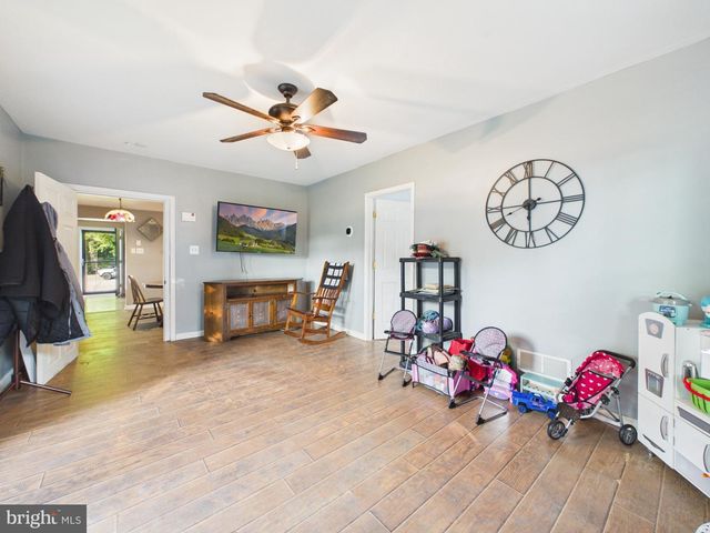 13 DEER RUN DR, Newark, DE 19702