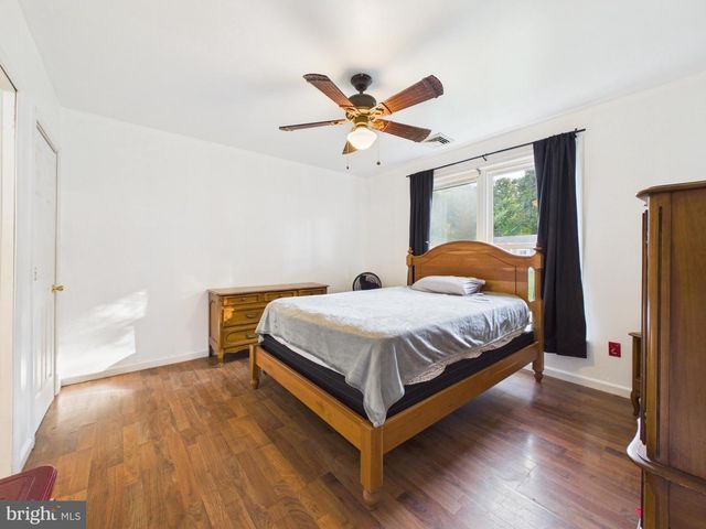 13 DEER RUN DR, Newark, DE 19702