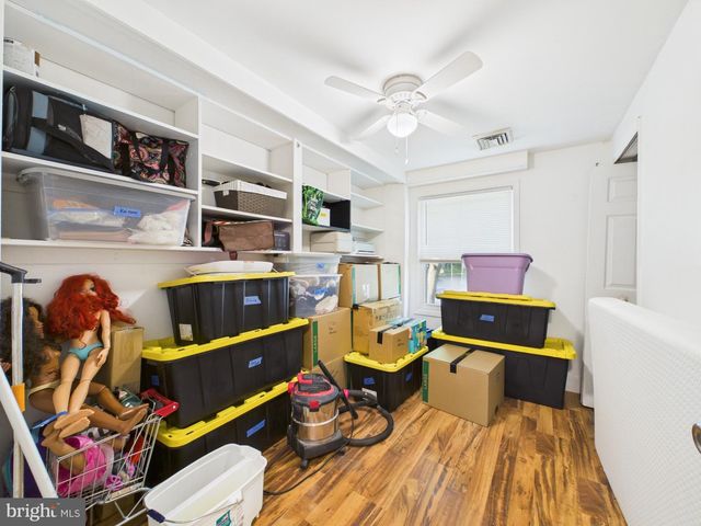 13 DEER RUN DR, Newark, DE 19702