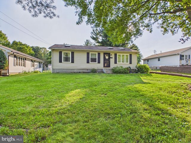 13 DEER RUN DR, Newark, DE 19702