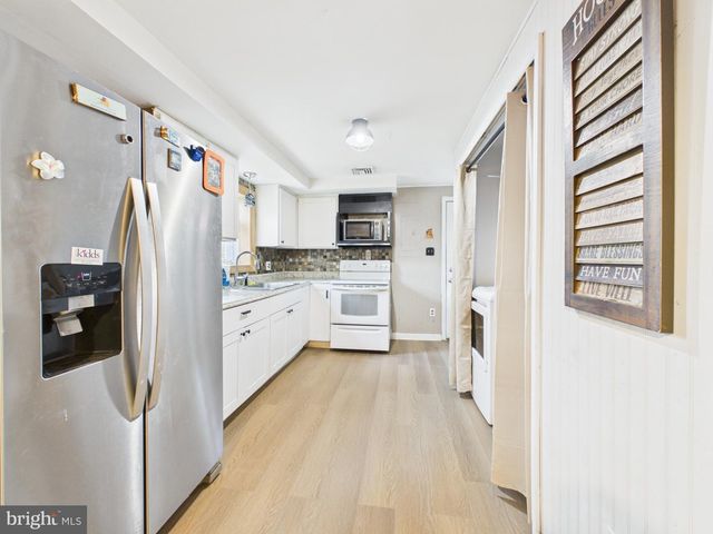 13 DEER RUN DR, Newark, DE 19702