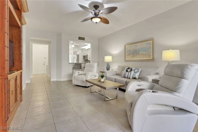 401 Bayfront PL 3207, Naples, FL 34102