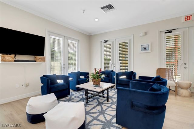 401 Bayfront PL 3207, Naples, FL 34102