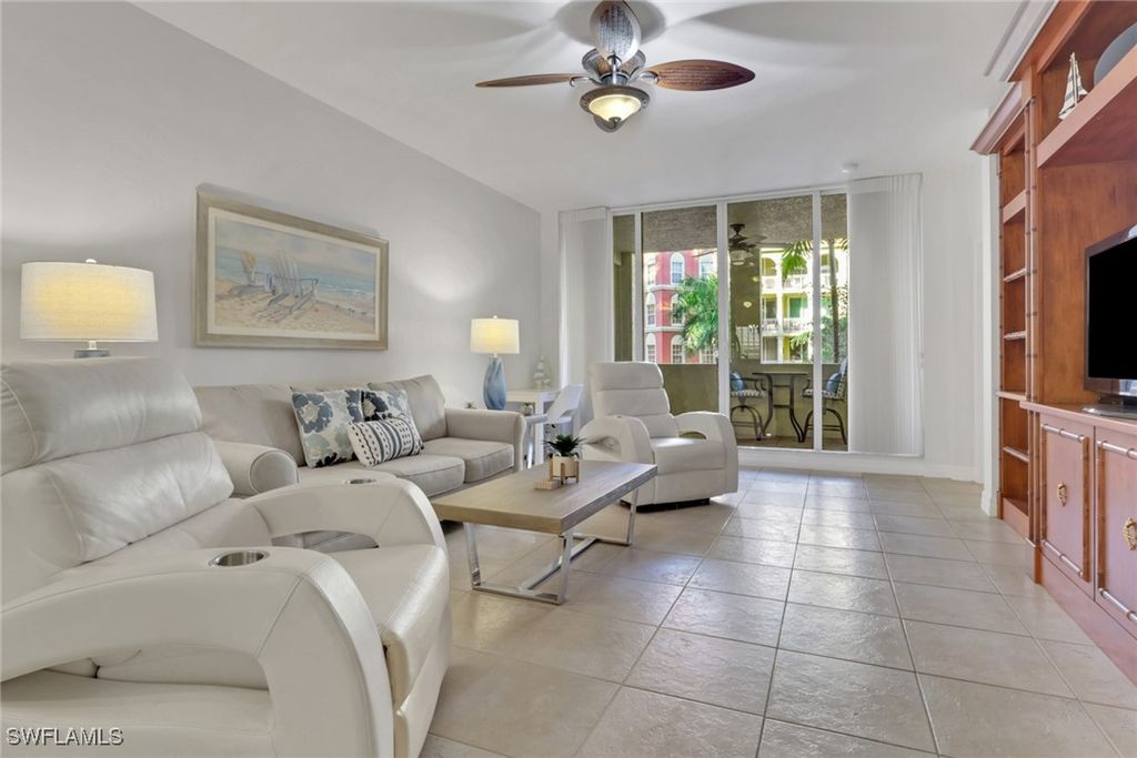 401 Bayfront PL 3207, Naples, FL 34102