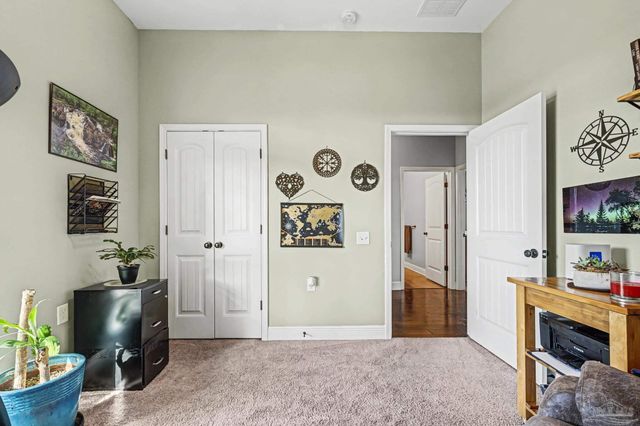 2328 Badger Cir, Cantonment, FL 32533