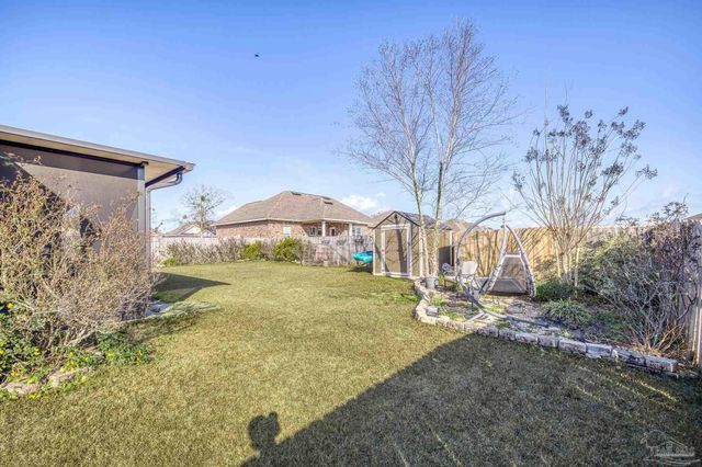 2328 Badger Cir, Cantonment, FL 32533