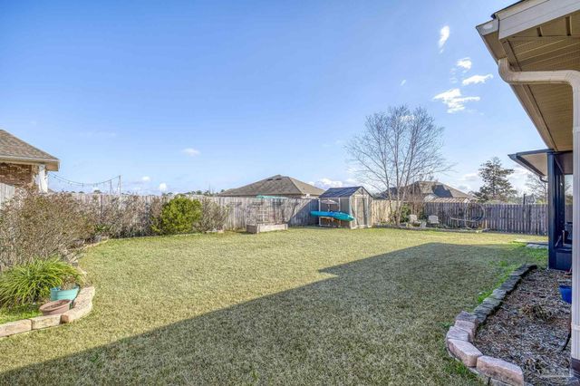 2328 Badger Cir, Cantonment, FL 32533