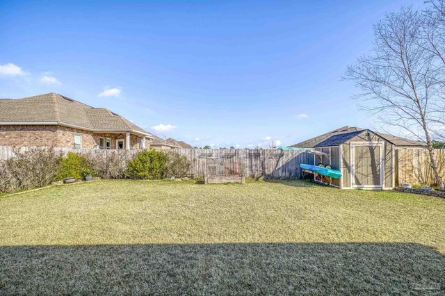 2328 Badger Cir, Cantonment, FL 32533