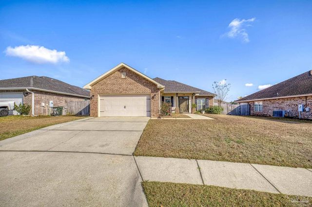 2328 Badger Cir, Cantonment, FL 32533