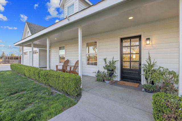 21275 Rd 192, Lindsay, CA 93247