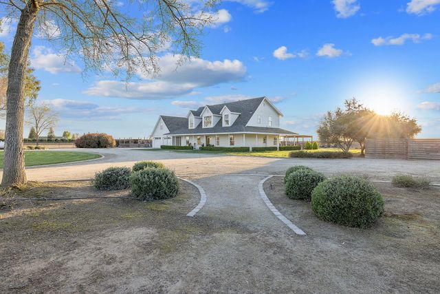 21275 Rd 192, Lindsay, CA 93247