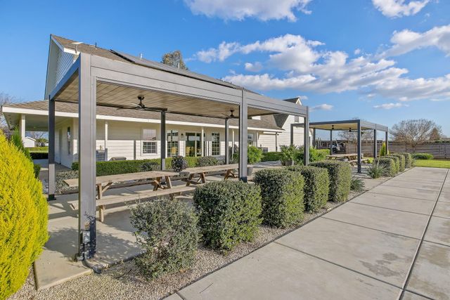 21275 Rd 192, Lindsay, CA 93247