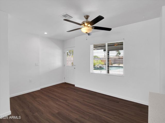 4337 E WILSHIRE Drive, Phoenix, AZ 85008