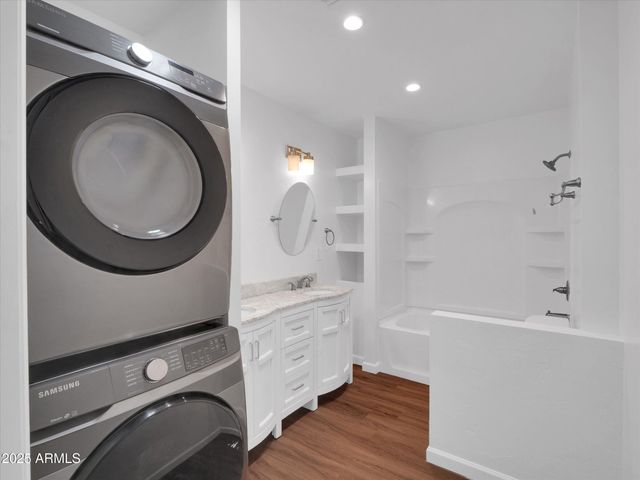 4337 E WILSHIRE Drive, Phoenix, AZ 85008