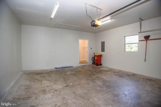 12RR MOUNTAIN STREET, Mount Holly Springs, PA 17065