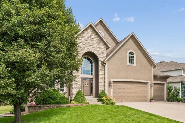 16200 Ballentine Street, Overland Park, KS 66221