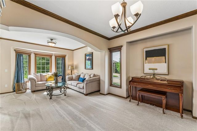 16200 Ballentine Street, Overland Park, KS 66221