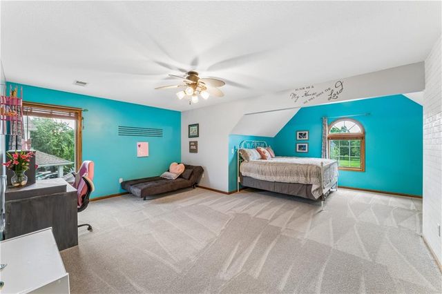 16200 Ballentine Street, Overland Park, KS 66221